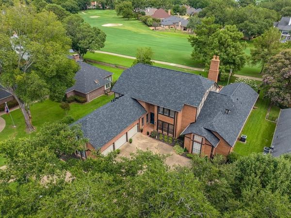 6500 Hollytree Circle, Tyler, TX 75703