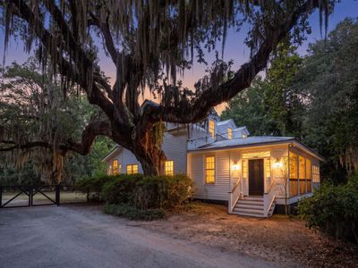 2518 Grace Chapel Road, Wadmalaw Island, SC 29487