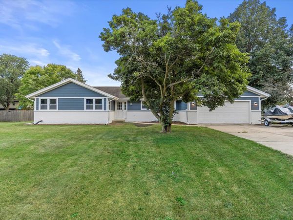4629 Phoebe Ln, Mount Pleasant, WI 53405