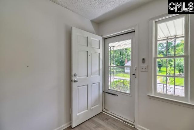 4313 Ryan Avenue  Photo 4