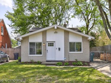 2410 E Lincoln Avenue , Royal Oak, MI 48067