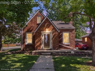 307 E Chesterfield Street, Ferndale, MI 48220