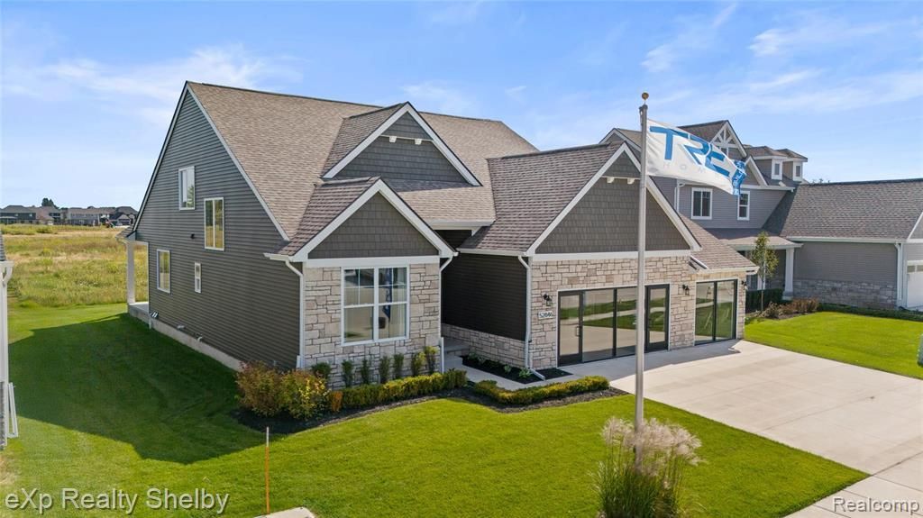 51970 Wellington Valley Drive, Macomb Township, MI 48042 Main Photo