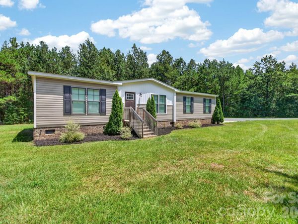 609 Edwards Road , Fort Lawn, SC 29714