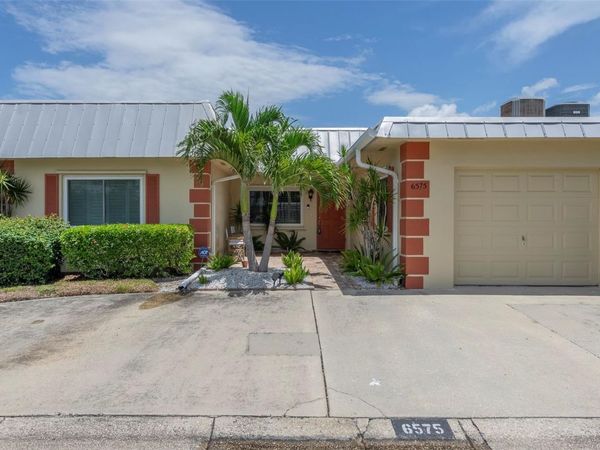 6575 GREEN VALLEY DRIVE , SEMINOLE, FL 33777