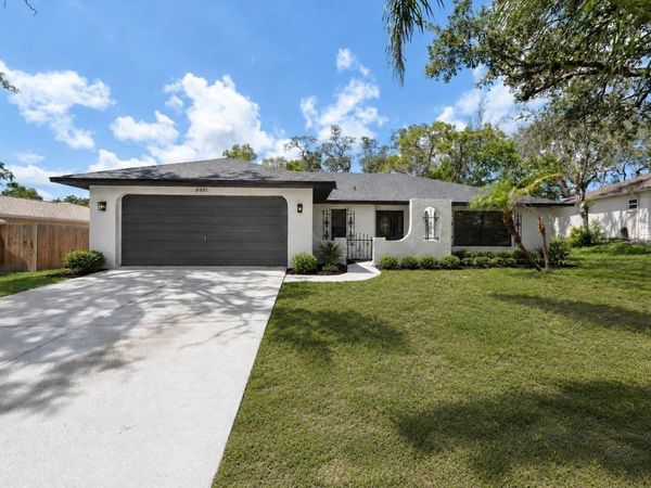 8081 WOODEN DRIVE, SPRING HILL, FL 34606