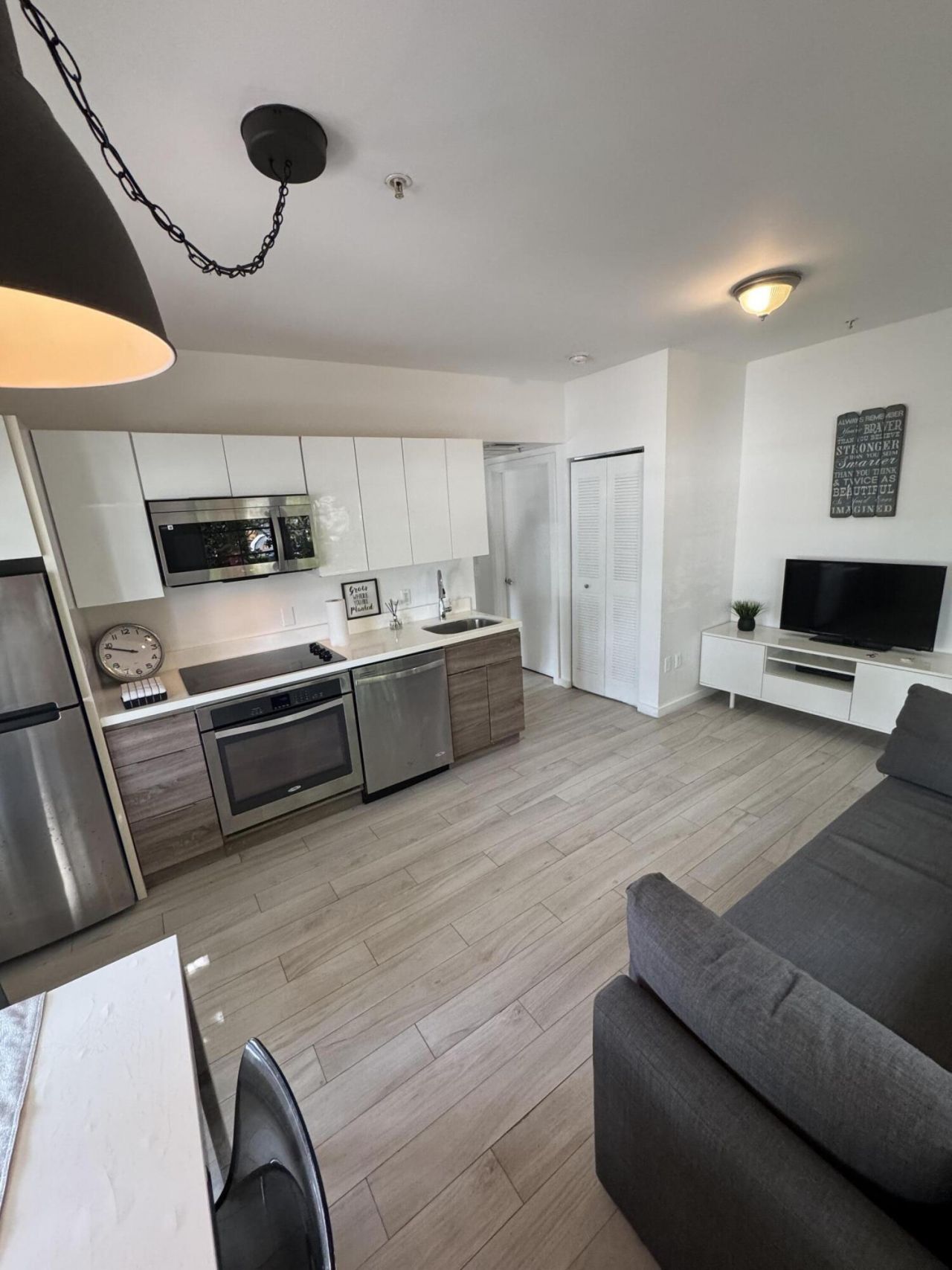 1450 Meridian Avenue, Unit 101, Miami Beach, FL 33139 Photo