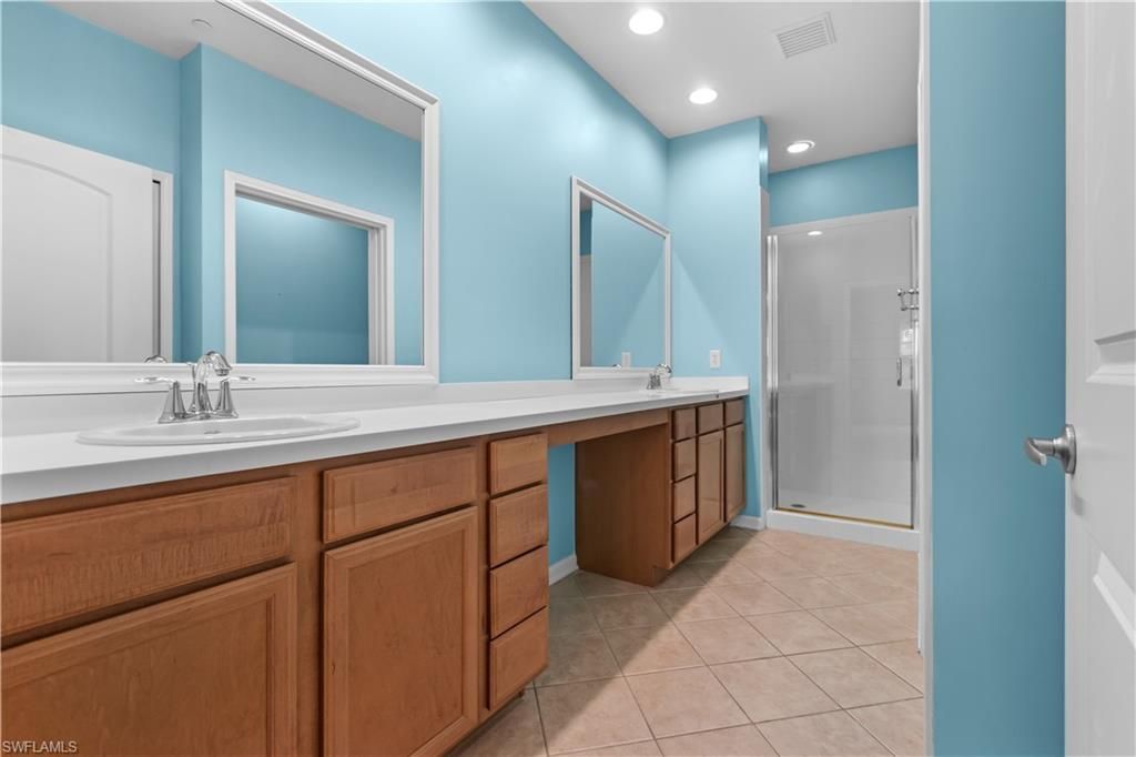 10046 Via Colomba Cir, Unit 203, Fort Myers, FL 33966 Photo