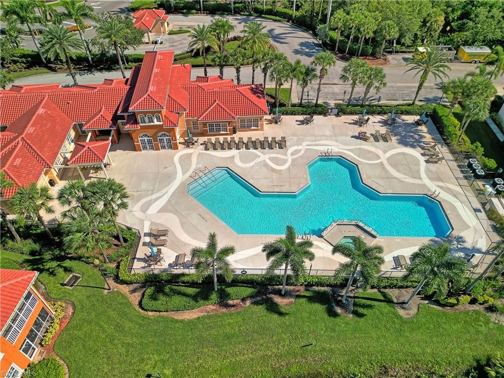 10046 Via Colomba Cir, Unit 203, Fort Myers, FL 33966 Photo