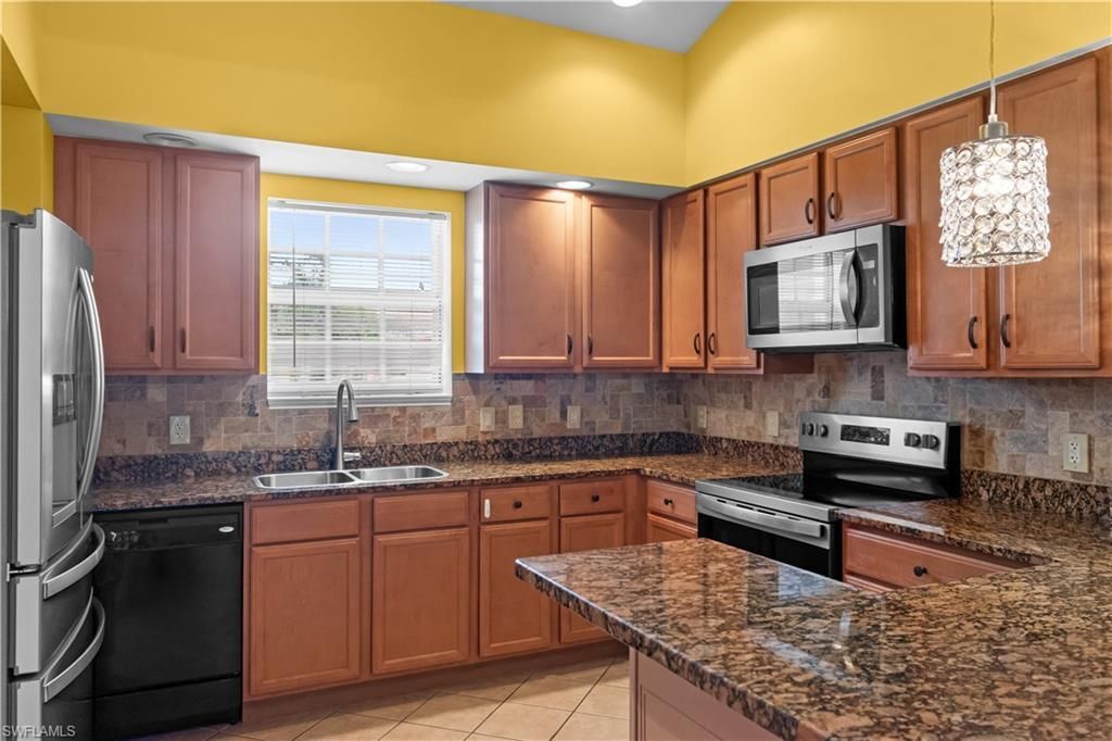 10046 Via Colomba Cir, Unit 203, Fort Myers, FL 33966 Photo