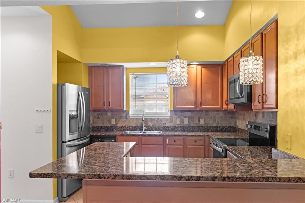 10046 Via Colomba Cir, Unit 203, Fort Myers, FL 33966 Photo