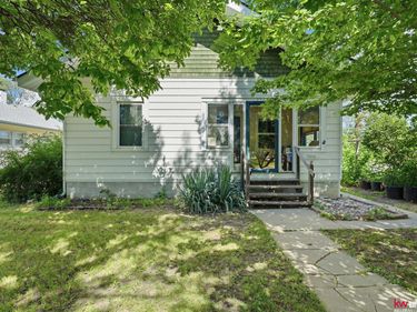 3566 S 51 Street, Lincoln, NE 68506