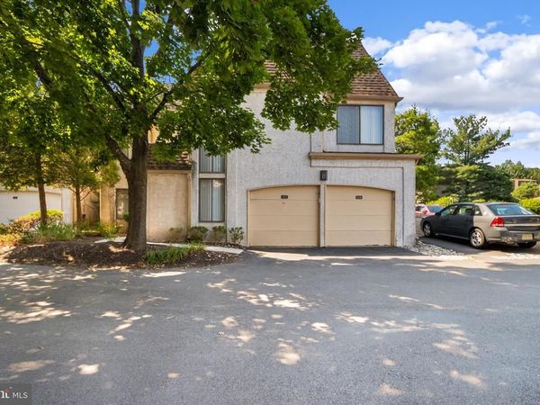 124 PARK GATE DRIVE, EDISON, NJ 08820