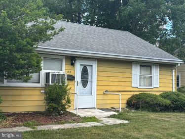 84 THERESA STREET , TRENTON, NJ 08618