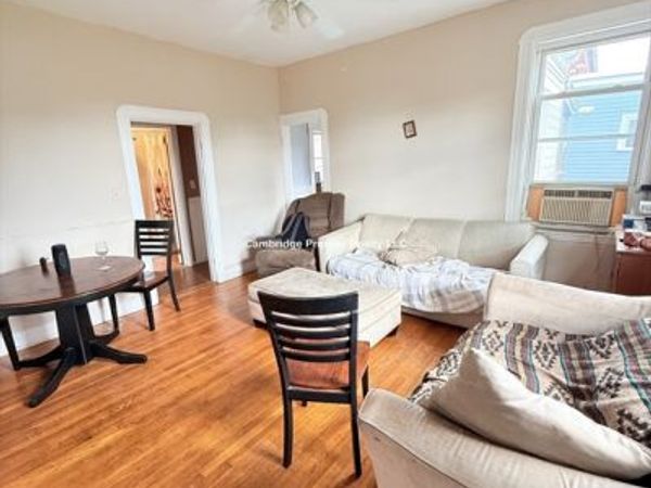 54 Pleasant St., Unit 2, Cambridge, MA 02139