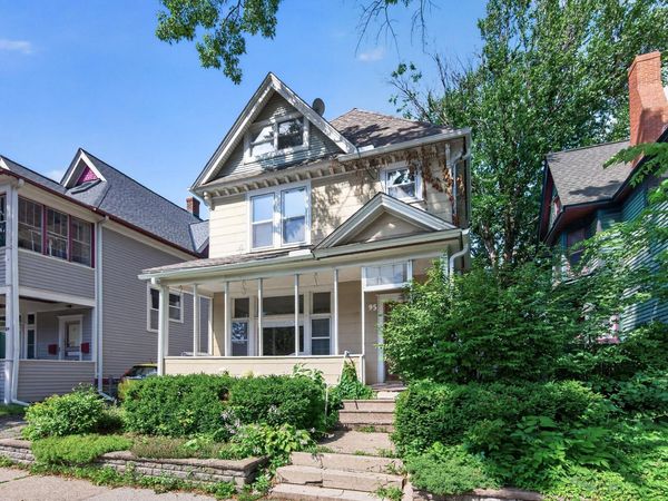 95 Victoria Street N, Saint Paul, MN 55104