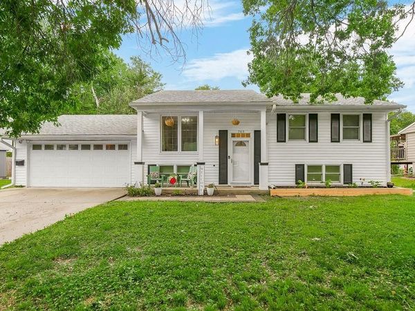 703 N Seminole Drive, Independence, MO 64056