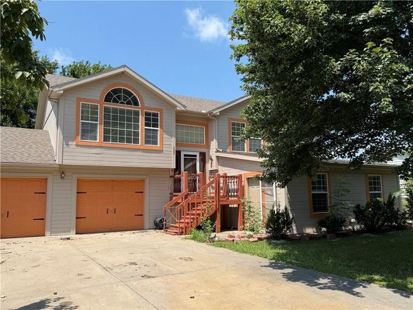 205 N Madison Street, Spring Hill, KS 66083