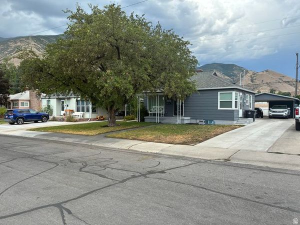 692 BROOKSIDE DR , Springville, UT 84663