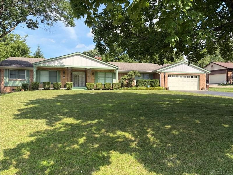 2101 Tullis Drive, Middletown, OH 45042 Photo 1