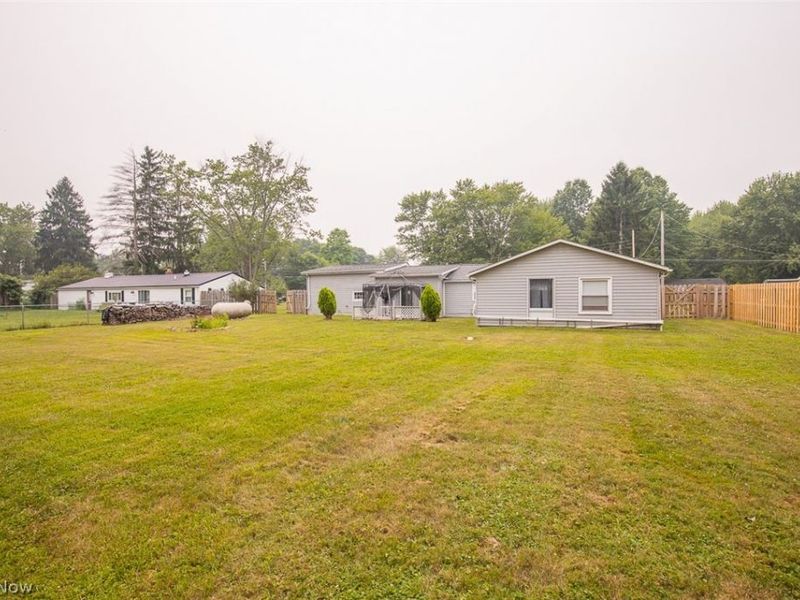 12762 Saint James Drive, Mantua, OH 44255 Photo 32