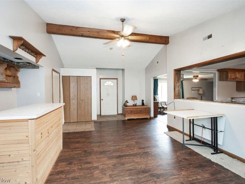 12762 Saint James Drive, Mantua, OH 44255 Photo 4
