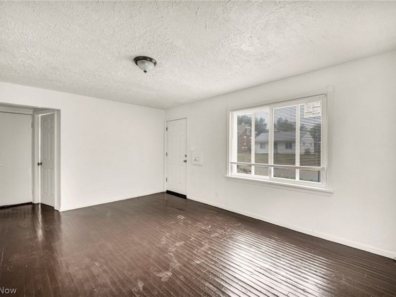 4356 E 141st Street, Cleveland, OH 44128 Photo 11