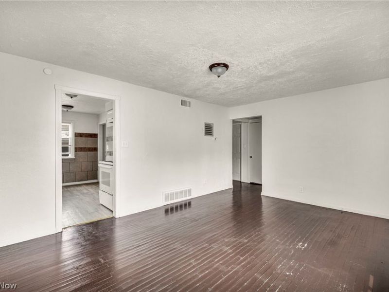 4356 E 141st Street, Cleveland, OH 44128 Photo 14