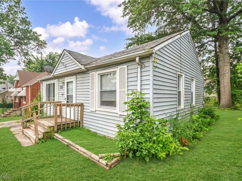 4356 E 141st Street, Cleveland, OH 44128 Photo 3