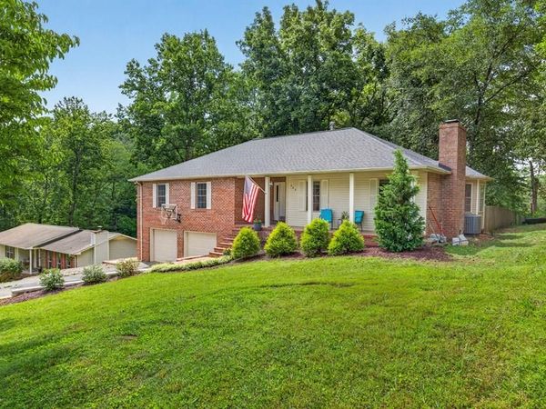 864 Spring Valley Road, Cookeville, TN 38501