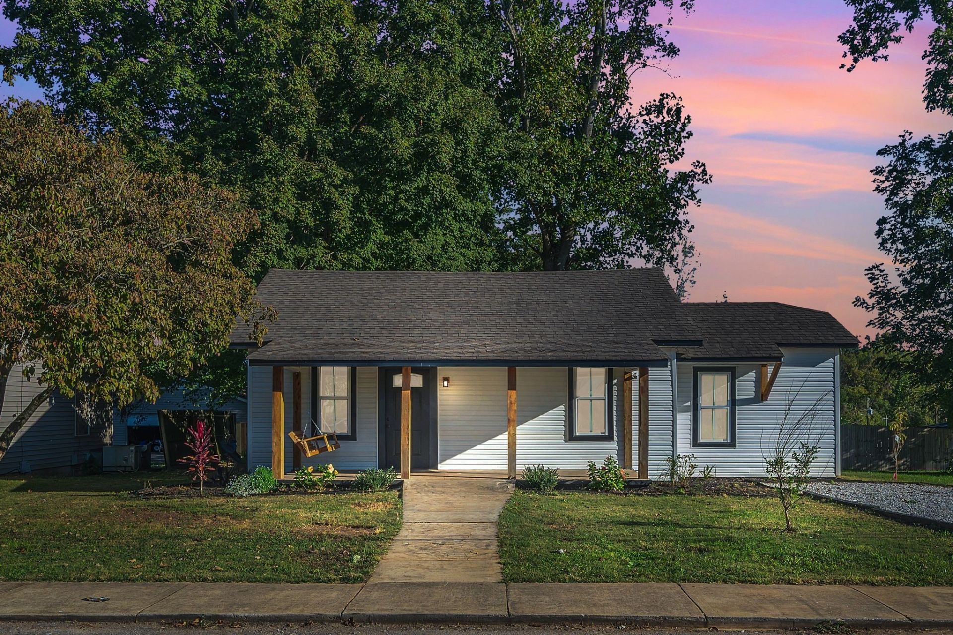 402 England St E, Cowan, TN 37318 Main Photo