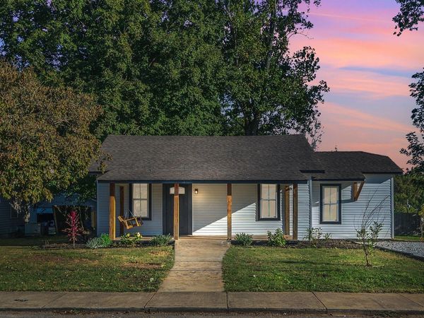 402 England St E, Cowan, TN 37318