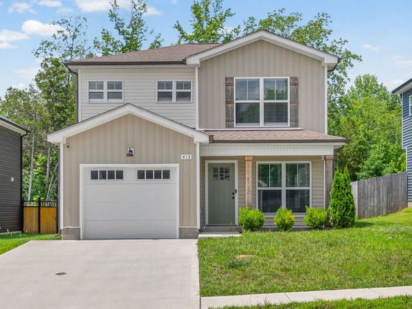 412 Hillside Dr , Clarksville, TN 37040
