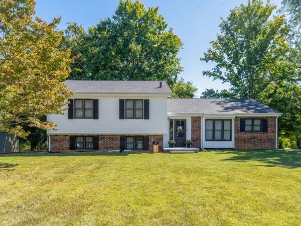 715 S Cannon Blvd , Shelbyville, TN 37160