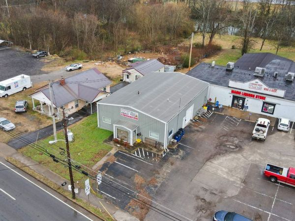 713 S Cannon Blvd , Shelbyville, TN 37160