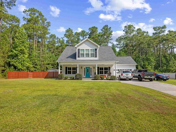 792 Roberts Rd. , Aynor, SC 29511