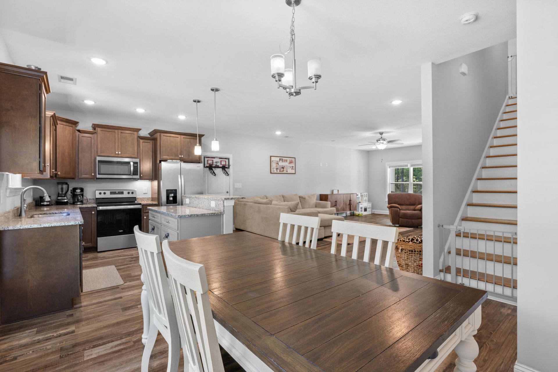 792 Roberts Rd.  Photo 12