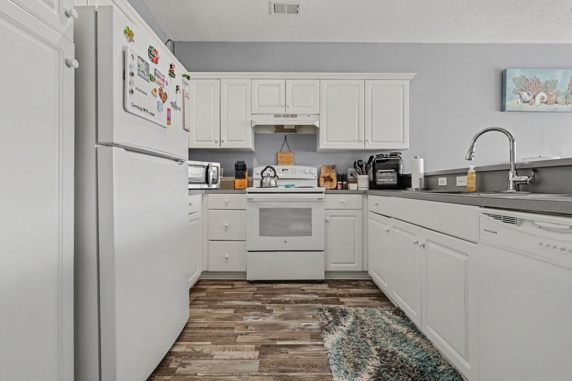 2482 Coastline Ct.  Photo 9
