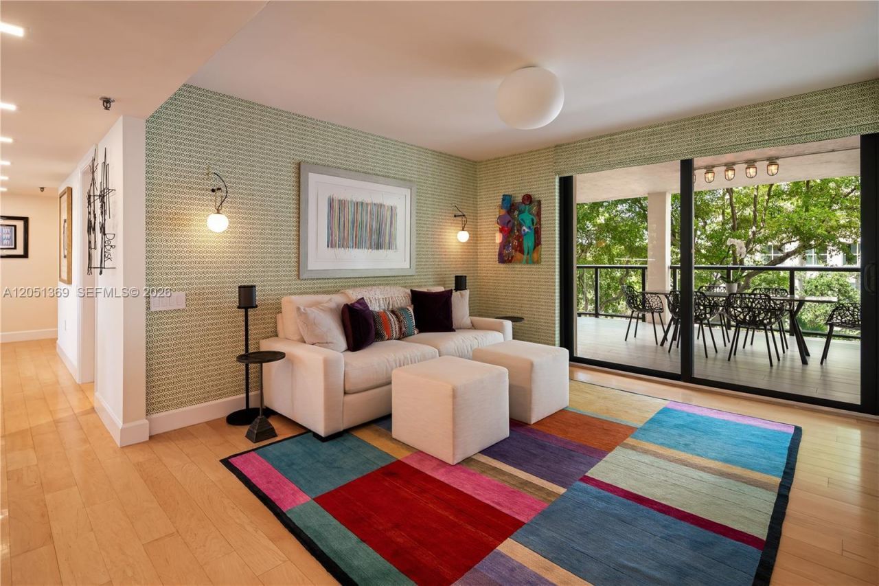 2575 S Bayshore Dr , Unit 5B, Coconut Grove, FL 33133 Photo