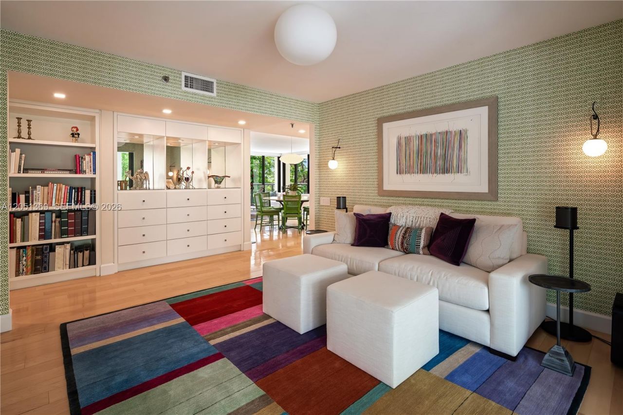 2575 S Bayshore Dr , Unit 5B, Coconut Grove, FL 33133 Photo