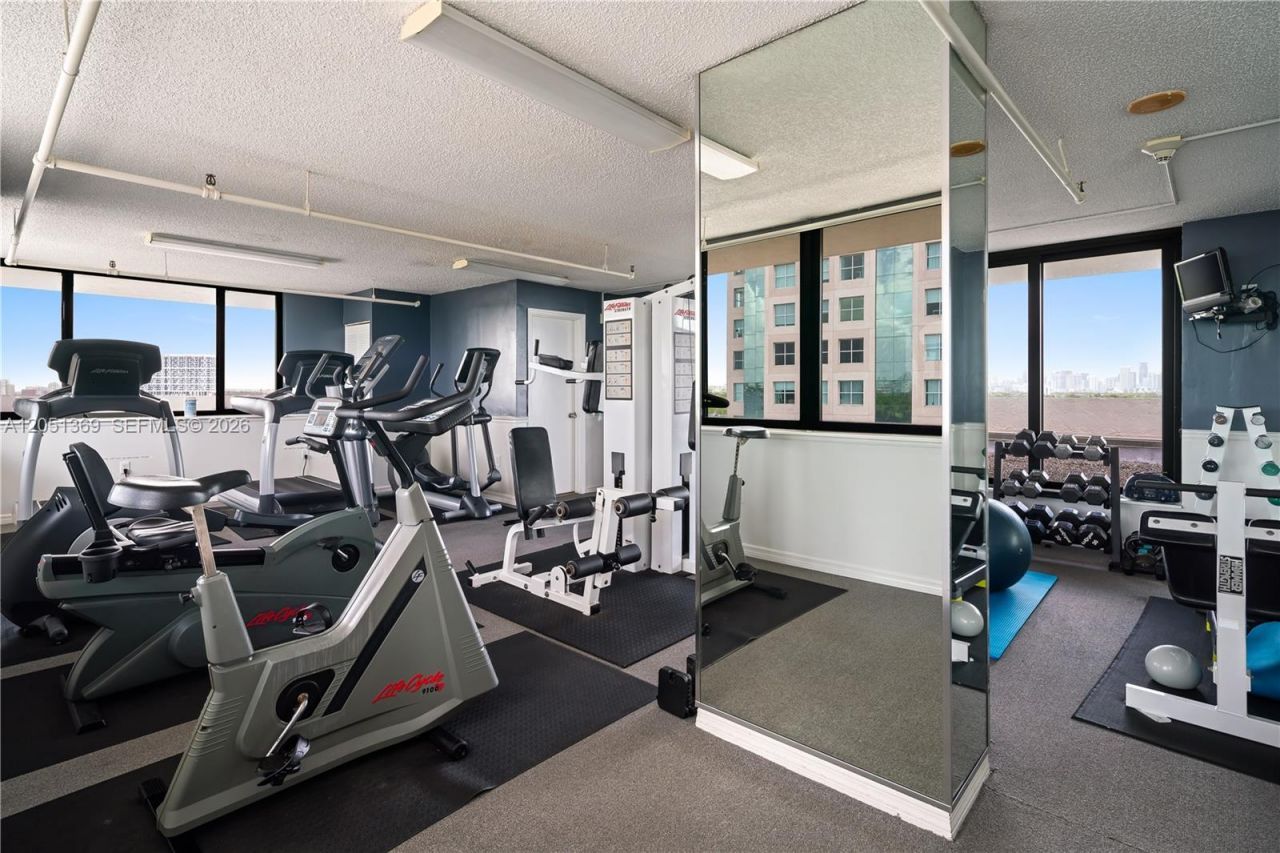 2575 S Bayshore Dr , Unit 5B, Coconut Grove, FL 33133 Photo