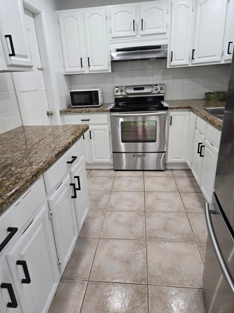 7845 Miller Dr , Unit A202, Miami, FL 33155 Photo
