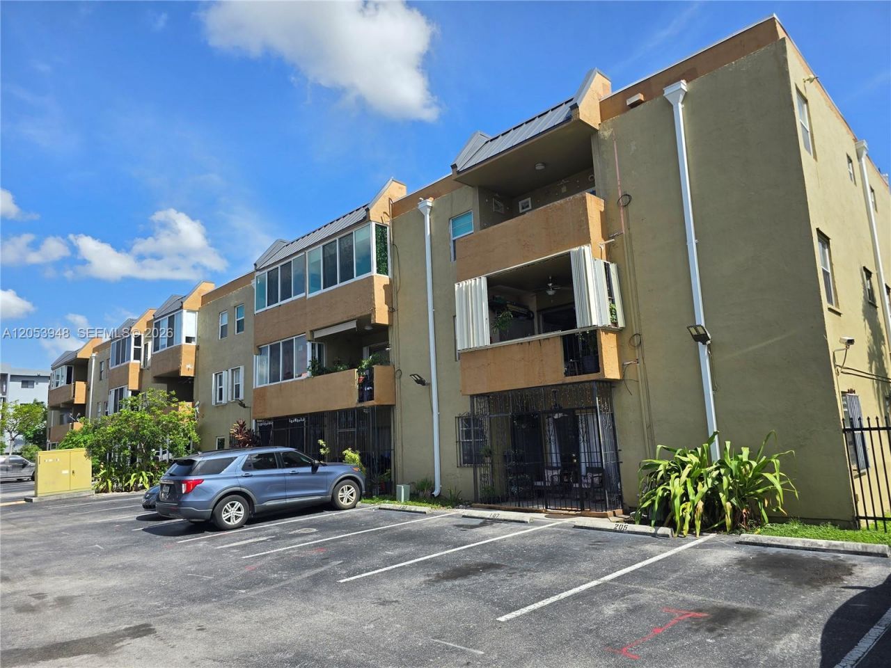 6070 W 18th Ave , Unit 213, Hialeah, FL 33012 Photo
