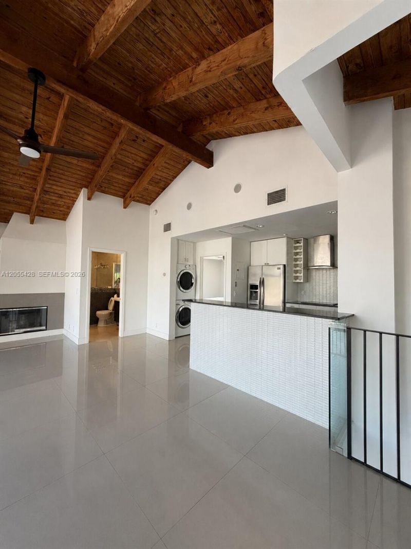 313 Hendricks Isle , Unit 4, Fort Lauderdale, FL 33301 Photo