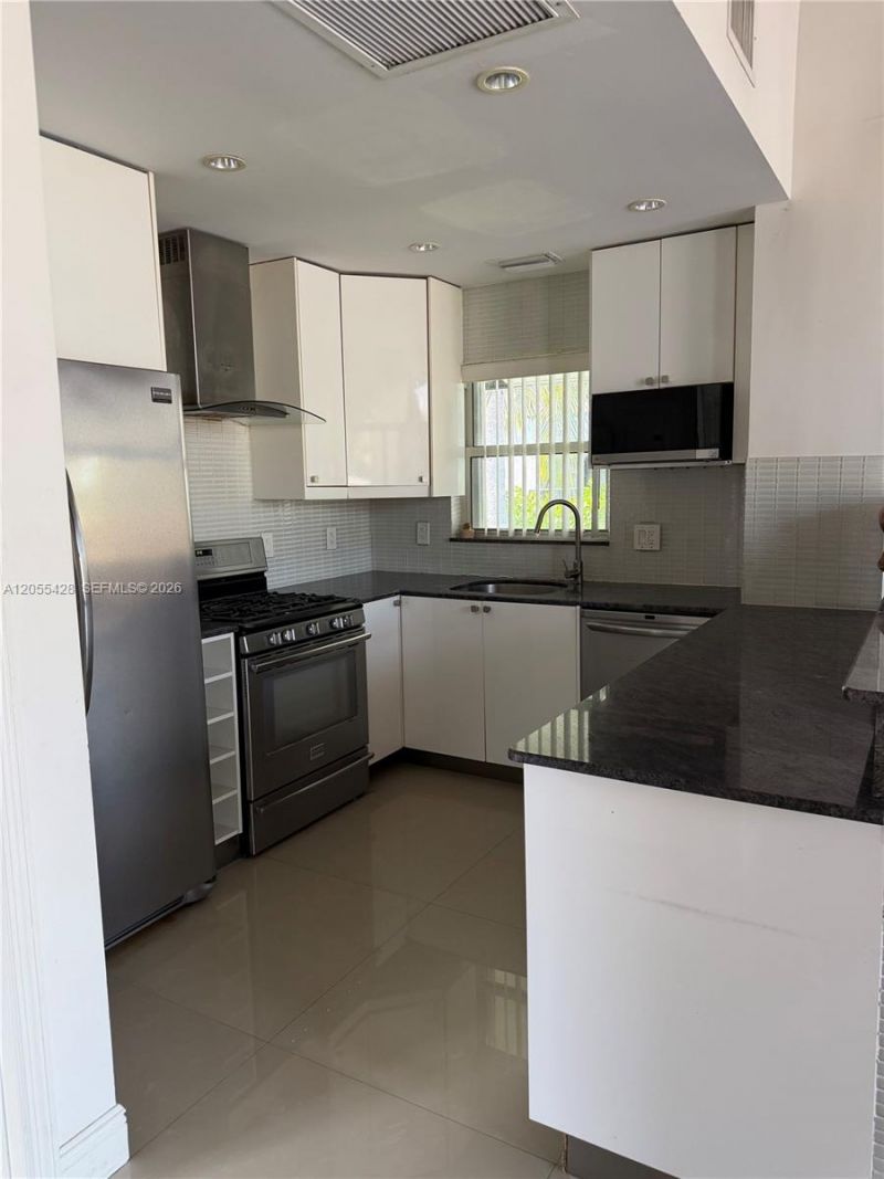 313 Hendricks Isle , Unit 4, Fort Lauderdale, FL 33301 Photo