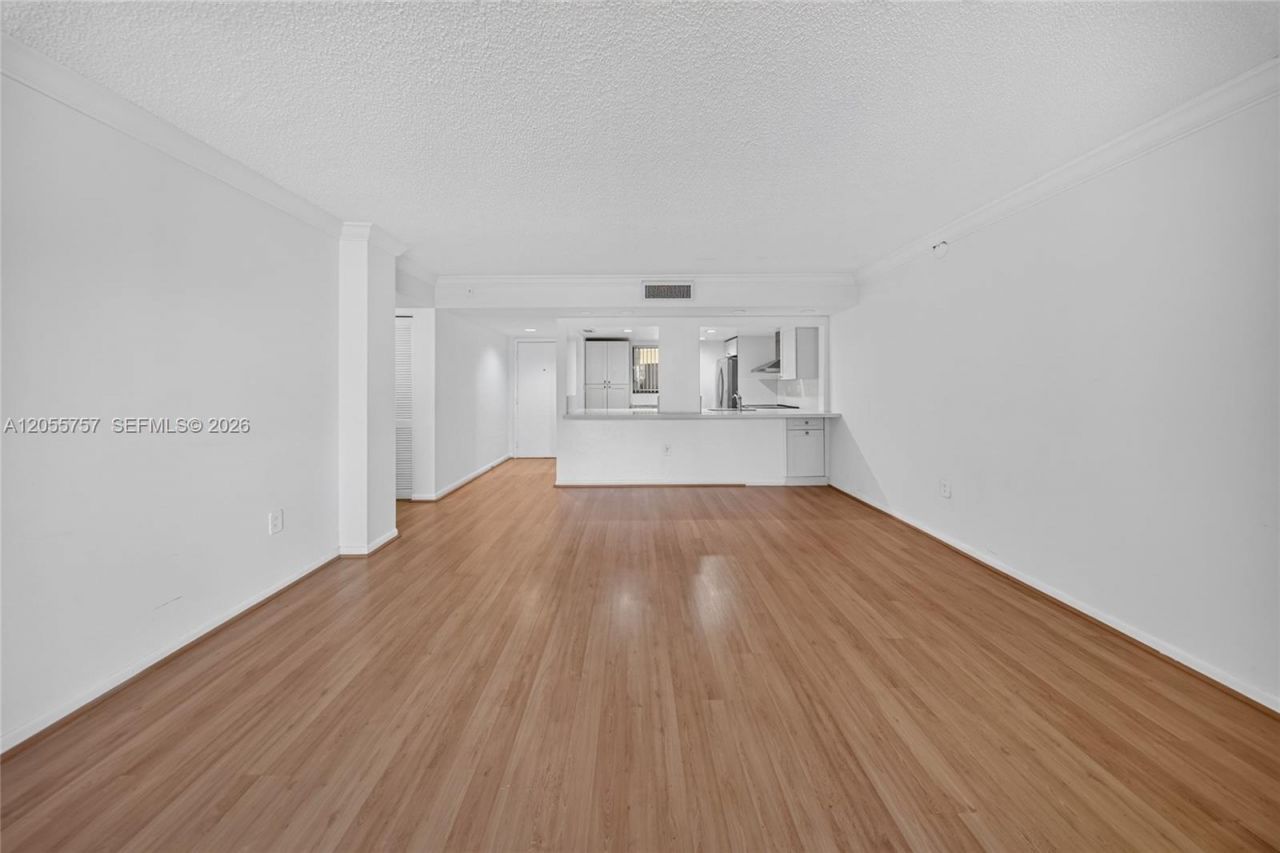 8045 SW 107th Ave, Unit 203, Miami, FL 33173 Photo