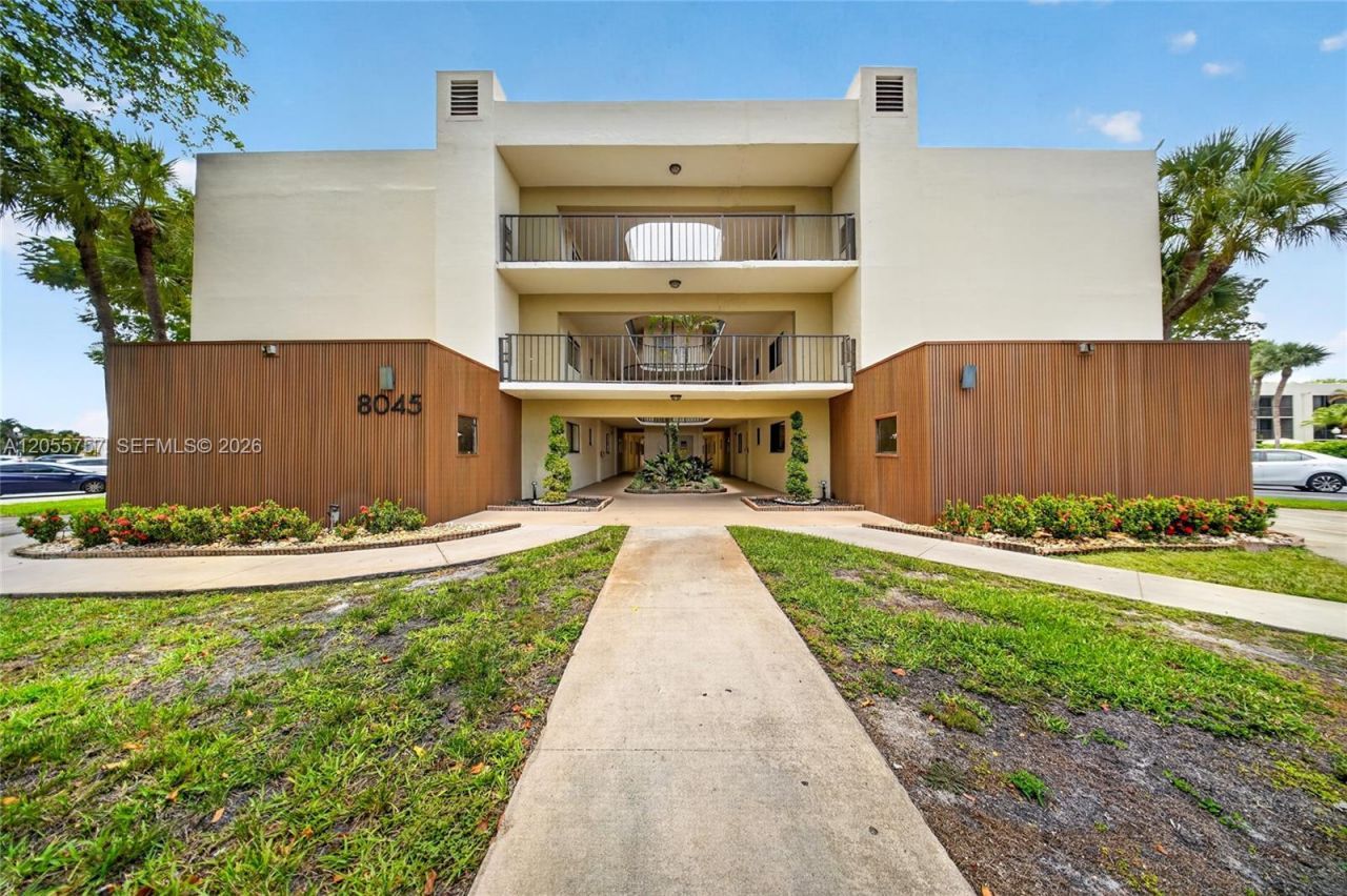 8045 SW 107th Ave, Unit 203, Miami, FL 33173 Photo