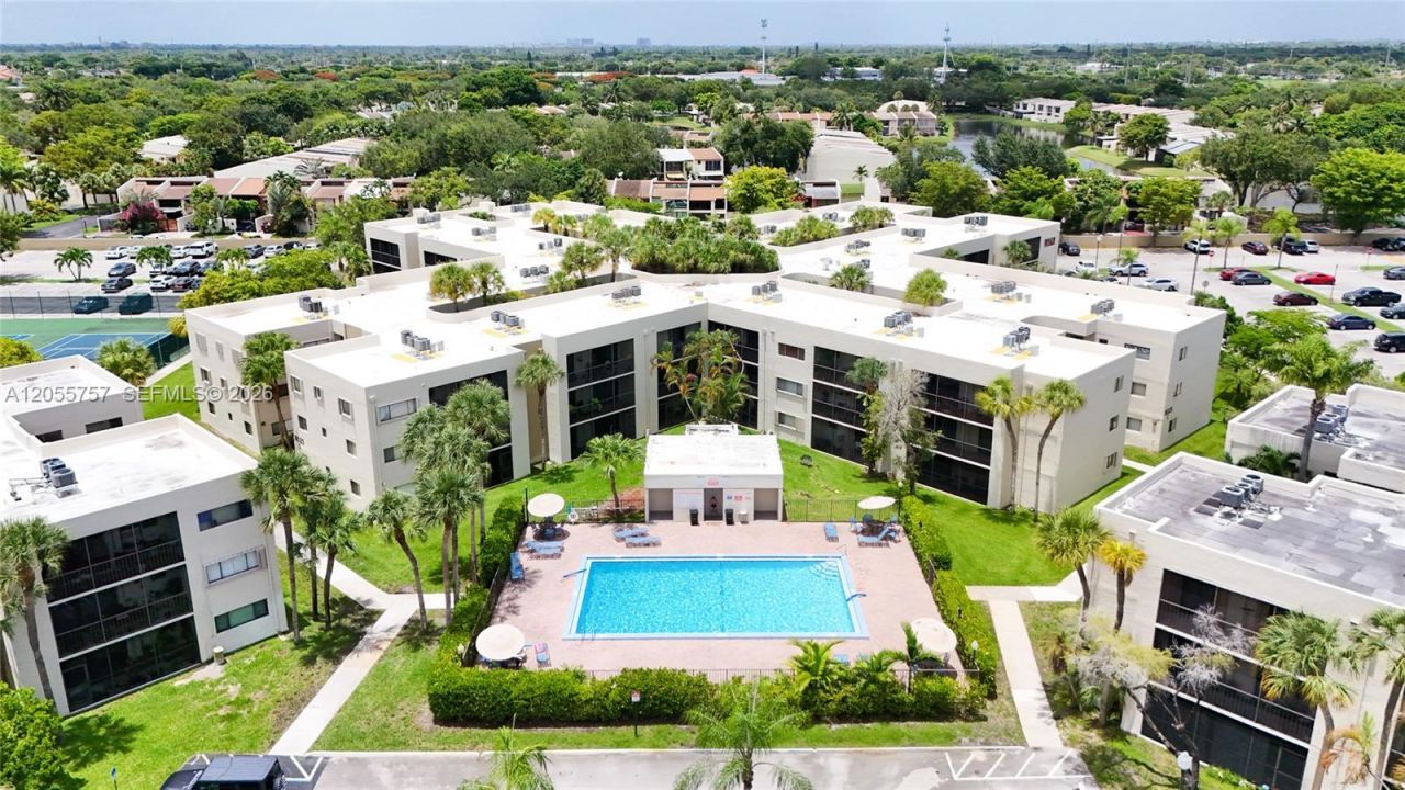 8045 SW 107th Ave, Unit 203, Miami, FL 33173 Photo