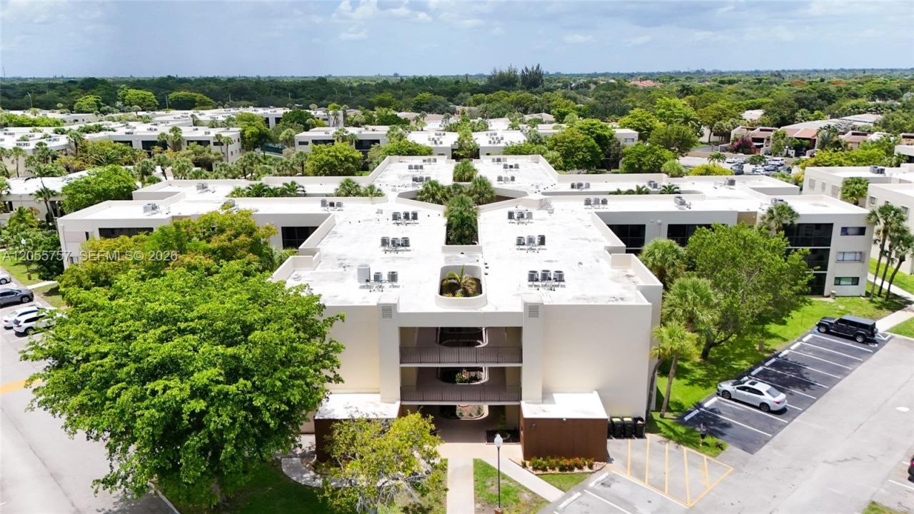 8045 SW 107th Ave, Unit 203, Miami, FL 33173 Photo