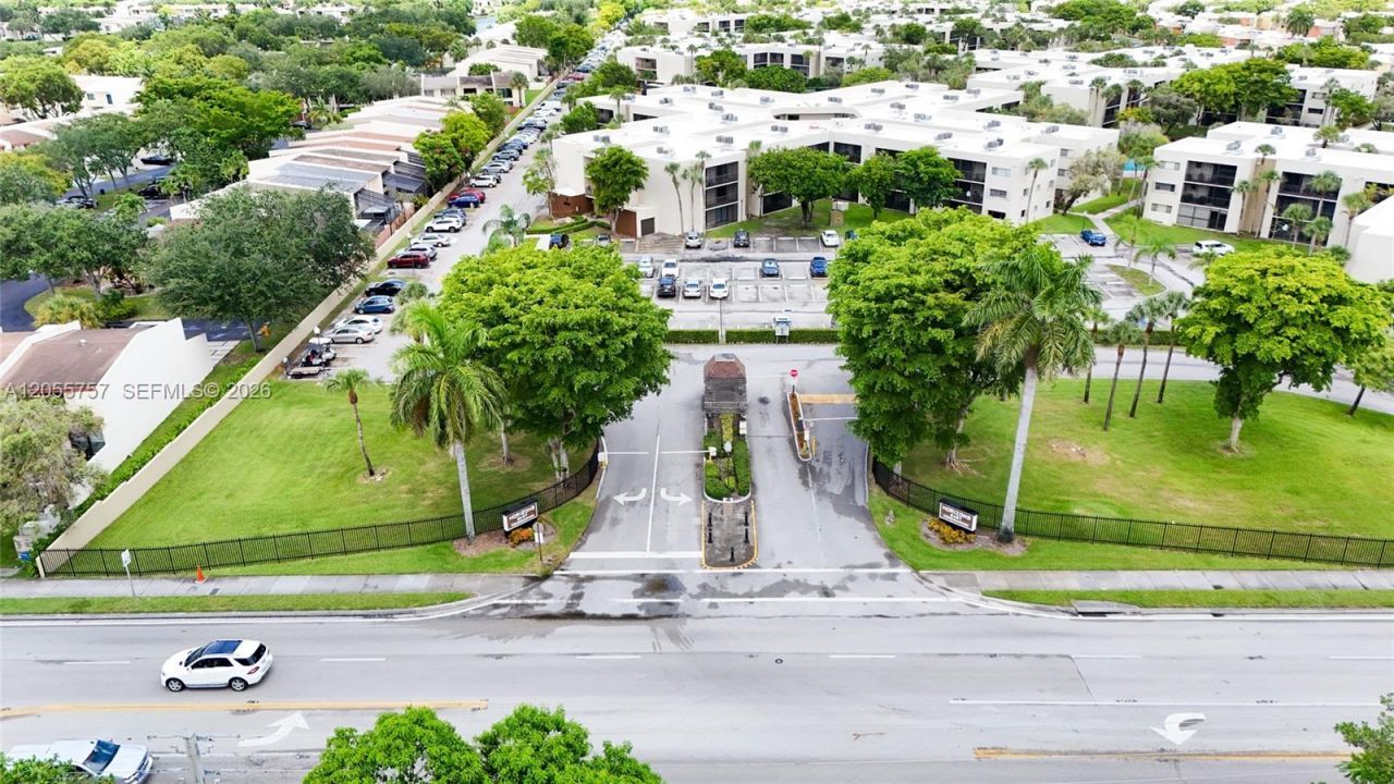 8045 SW 107th Ave, Unit 203, Miami, FL 33173 Photo